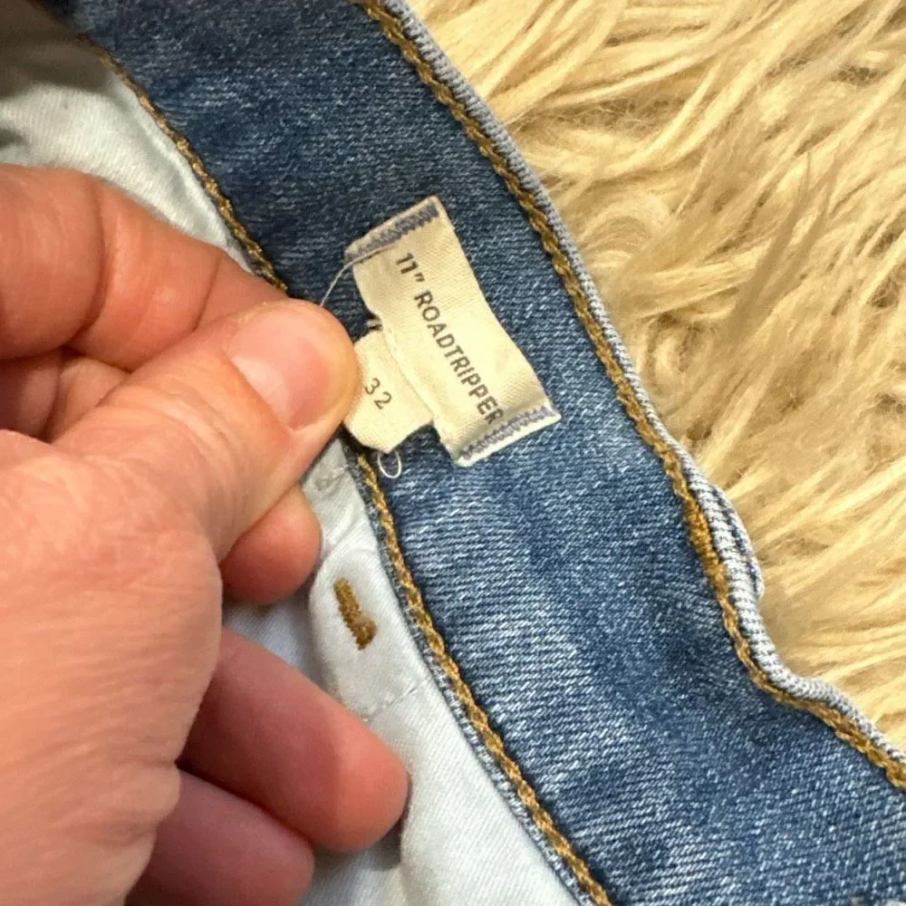 Madewell 11” roadtripper jeans size 32